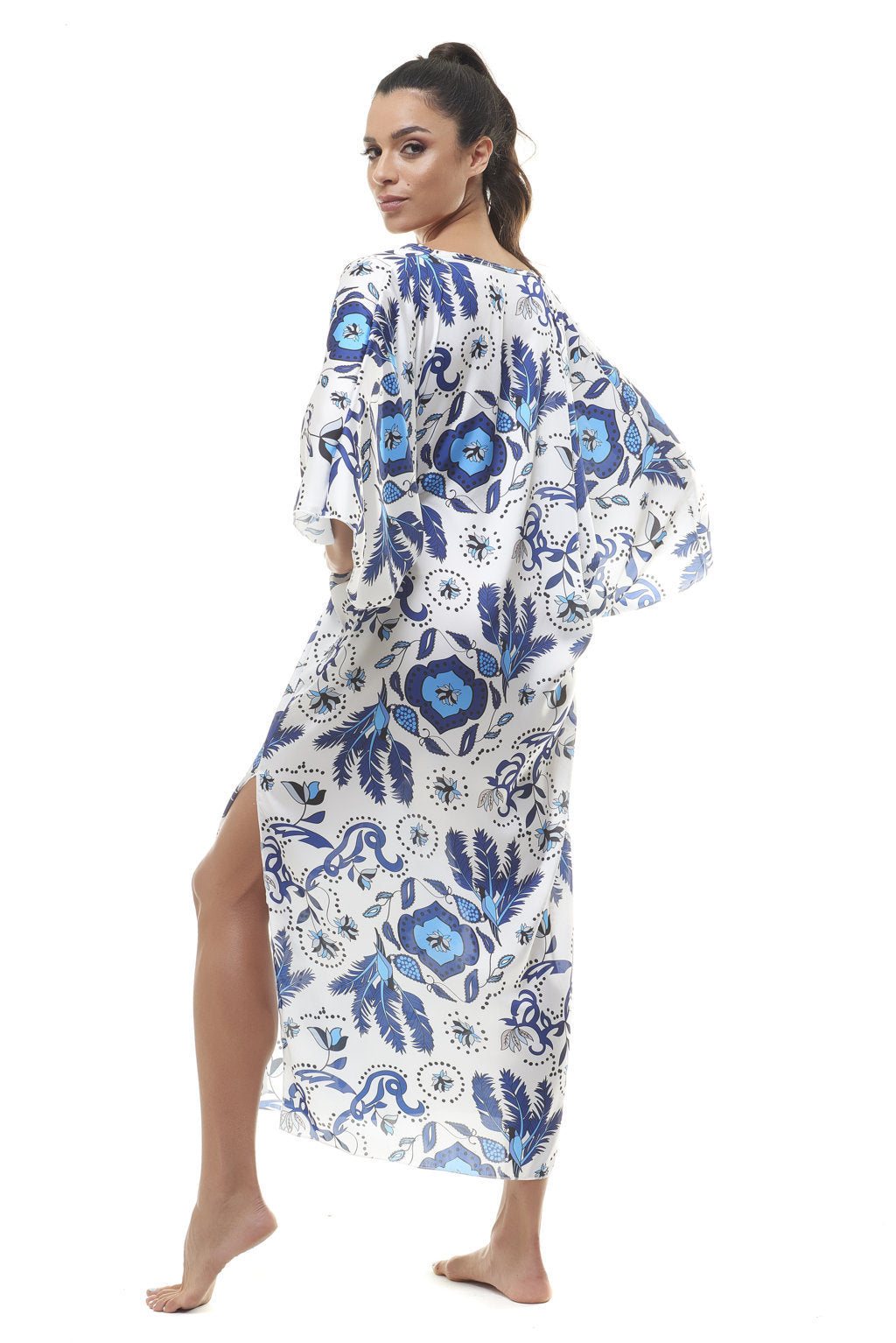 Kimono Closed Mandala