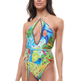 Entire Crossed on the Neck Staphelia