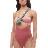 Tricolor one-shoulder suit